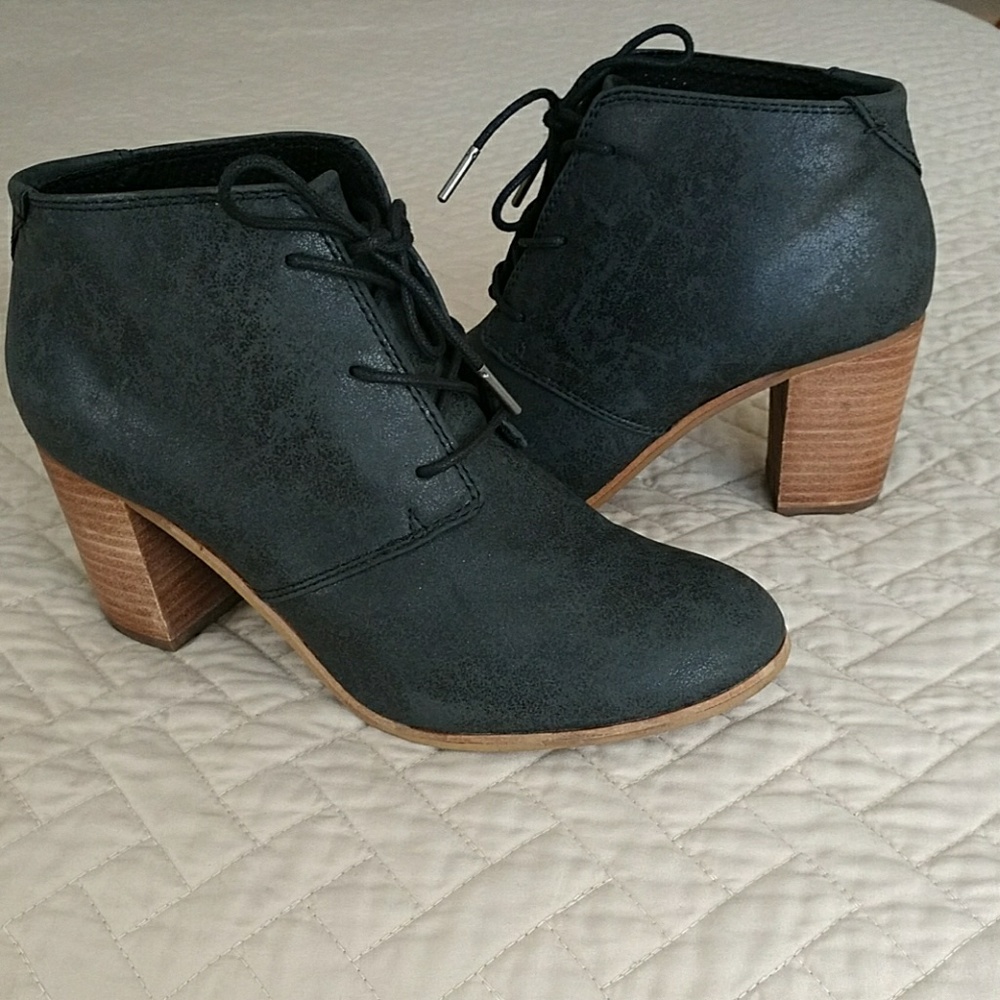 Toms Booties - Excellent Condition